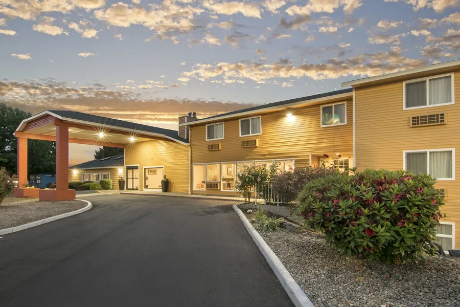 Quality Inn & Suites Albany Corvallis hotel detail image 2