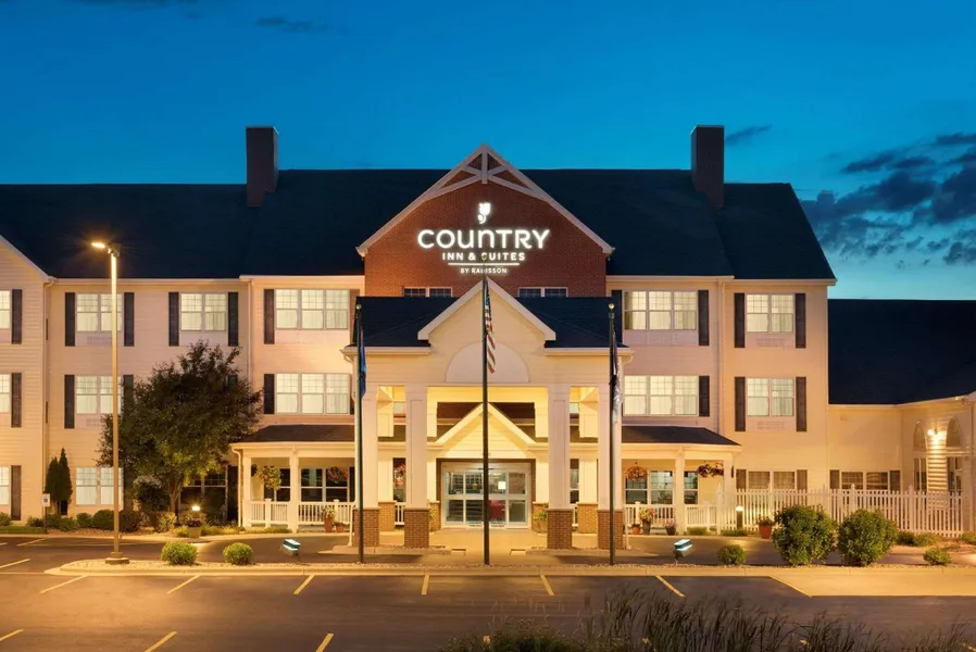Country Inn & Suites by Radisson, Appleton North, WI hotel detail image 2