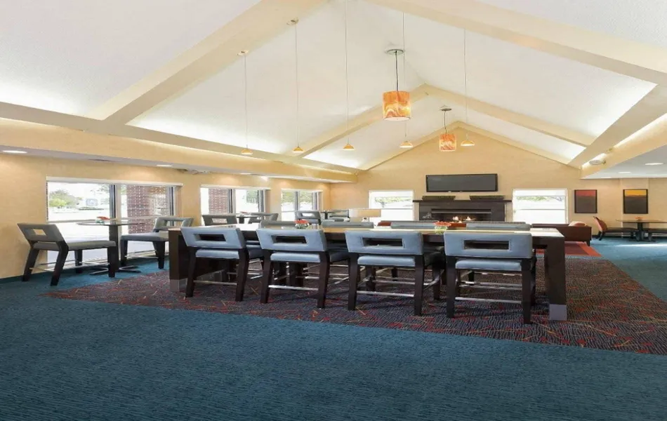 MainStay Suites Appleton Airport - Fox River Mall Area hotel detail image 6