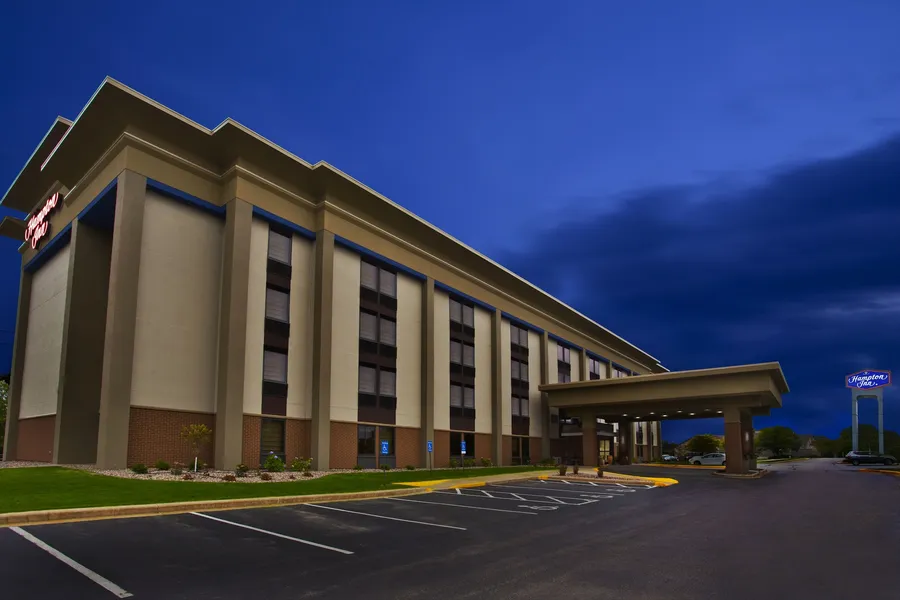 Hampton Inn Appleton-Fox River Mall Area hotel detail image 2
