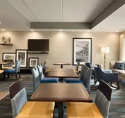 Hampton Inn Appleton-Fox River Mall Area hotel detail image 3