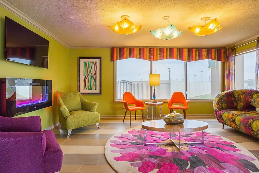 Clarion Inn & Suites Evansville Eastland Area hotel detail image 6
