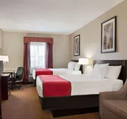 Ramada by Wyndham Elizabethtown hotel detail image 7