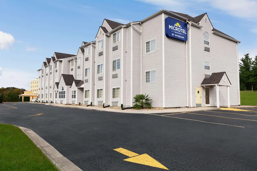 Microtel Inn & Suites by Wyndham Thomasville/High Point/Lexi hotel detail image 2