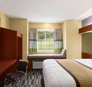 Microtel Inn & Suites by Wyndham Thomasville/High Point/Lexi hotel detail image 4