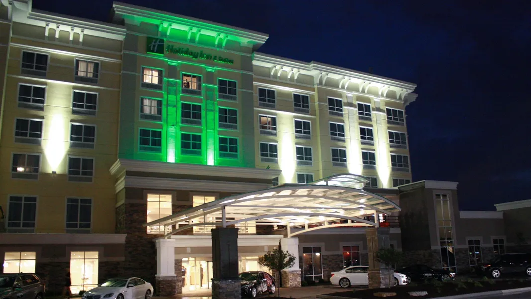 Holiday Inn Hotel & Suites Davenport by IHG hotel detail image 2