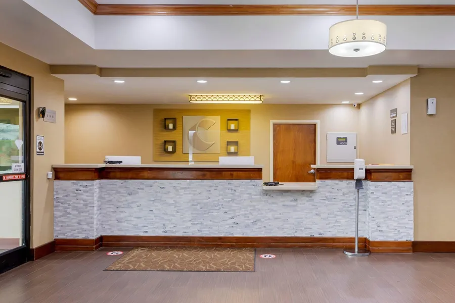 Comfort Suites Johnson City near University hotel detail image 6