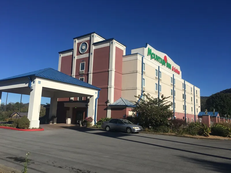 Mountain Inn & Suites hotel detail image 6
