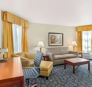Best Western Plus Villa Del Lago Inn Patterson hotel detail image 4