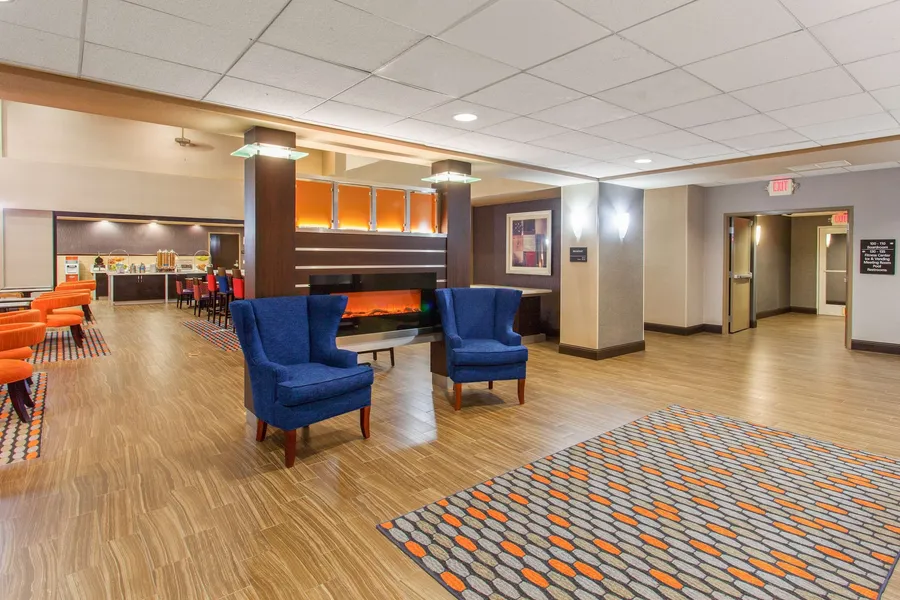 Hampton Inn & Suites Merced hotel detail image 2