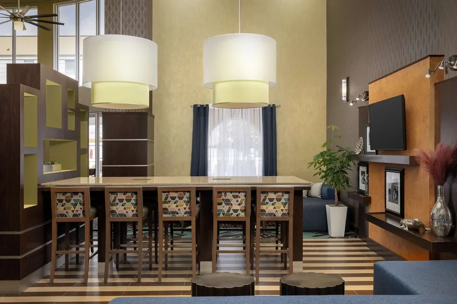 Hampton Inn & Suites Lake City hotel detail image 6