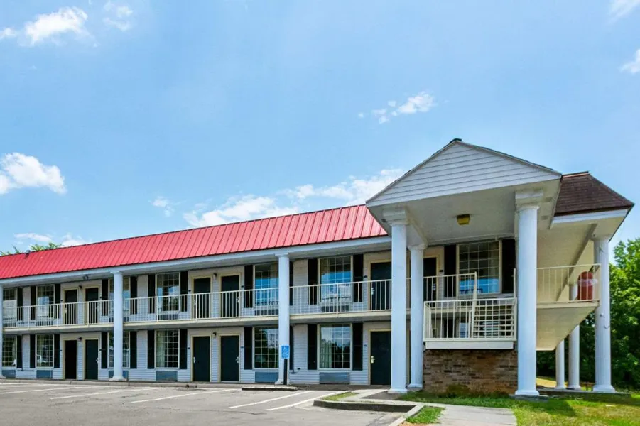 Orangeburg Inn & Suites hotel detail image 6