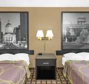 Super 8 by Wyndham Terre Haute hotel detail image 3