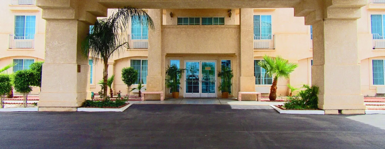 Comfort Inn & Suites El Centro I - 8 hotel detail image 2