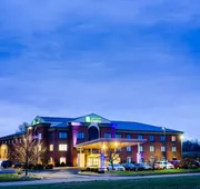 Holiday Inn Express & Suites Shelbyville by IHG hotel detail image 3