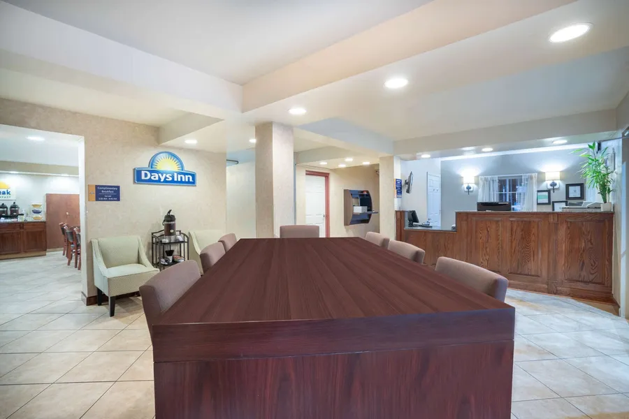 Days Inn by Wyndham Cave City hotel detail image 6