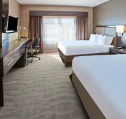 Holiday Inn Express and Suites Columbus Edinburgh by IHG hotel detail image 3