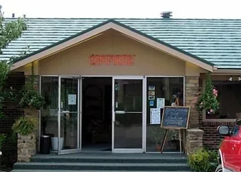 Mariann Travel Inn Scottsburg hotel thumbnail 3