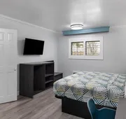 Red Lion Inn & Suites Lemoore hotel detail image 3