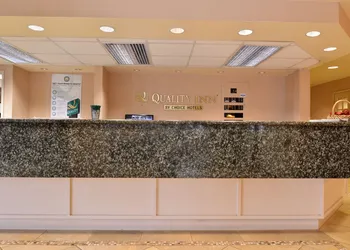 Quality Inn Pasco hotel thumbnail 4