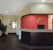 Super 8 by Wyndham Lees Summit hotel detail image 3