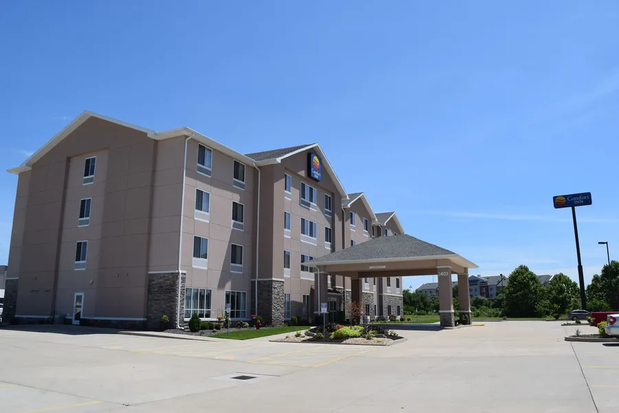 Comfort Inn & Suites Marion I-57 hotel detail image 6