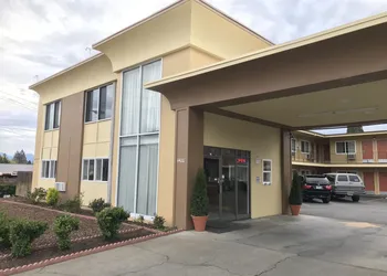 Sunset Inn hotel thumbnail 2