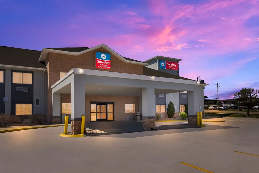 SureStay Plus Hotel by Best Western Topeka Northwest hotel detail image 2