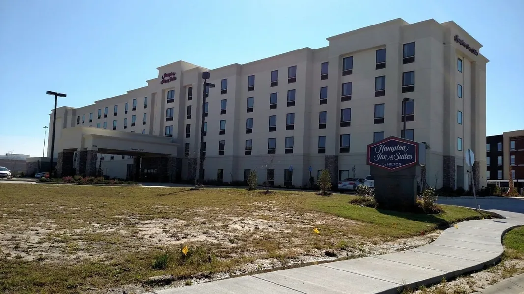 Hampton Inn & Suites Gulfport I-10 hotel detail image 2