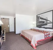 Super 8 by Wyndham Prince Frederick hotel detail image 4