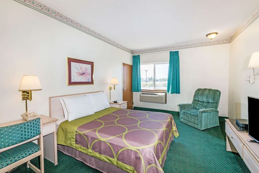 Super 8 by Wyndham Willcox hotel detail image 6