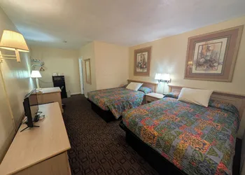 Economy Inn Safford hotel thumbnail 2
