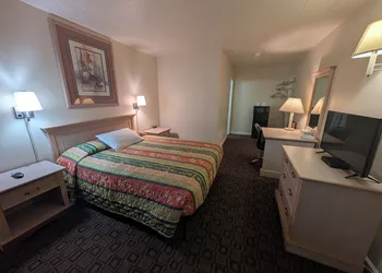 Economy Inn Safford hotel thumbnail 4
