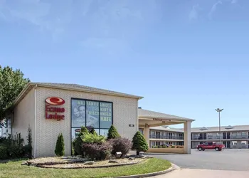 Econo Lodge St. Robert hotel thumbnail 2