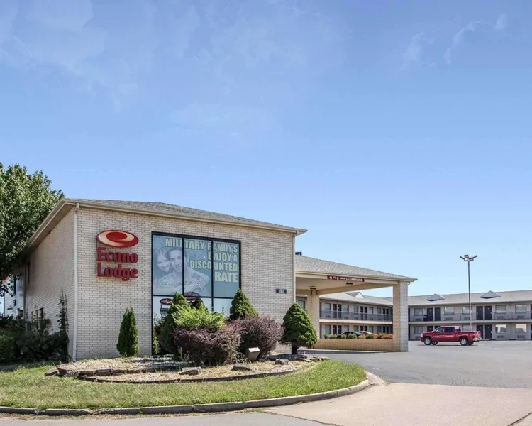 Econo Lodge St. Robert hotel detail image 2