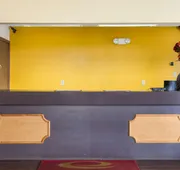 Econo Lodge St. Robert hotel detail image 5