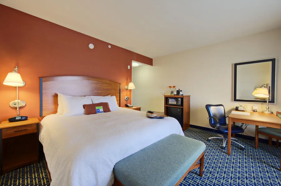 Hampton Inn & Suites Ridgecrest hotel detail image 6