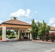 Quality Inn Marianna South hotel detail image 3