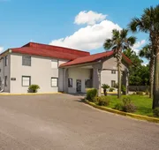 Red Roof Inn Crestview hotel detail image 5