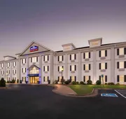 Howard Johnson by Wyndham Jackson hotel detail image 4