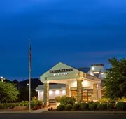 DoubleTree by Hilton Washington Meadow Lands Casino Area hotel detail image 3