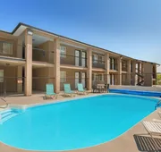 Travelodge by Wyndham Kamloops Mountview hotel detail image 7
