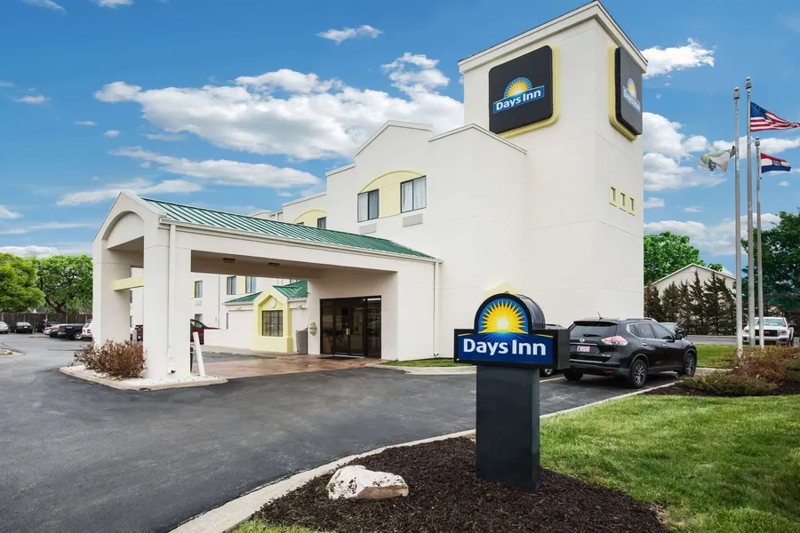 Days Inn by Wyndham Blue Springs hotel detail image 2