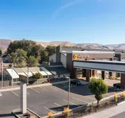 La Quinta Inn & Suites by Wyndham Yakima Downtown hotel detail image 4