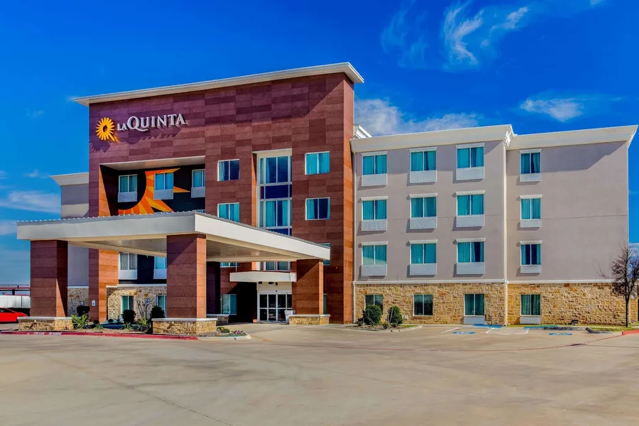 La Quinta Inn & Suites by Wyndham Northlake Fort Worth hotel detail image 2