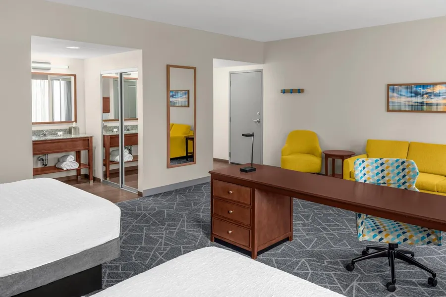 Hampton Inn & Suites Coconut Creek hotel detail image 6