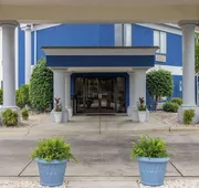 Days Inn by Wyndham Louisburg hotel detail image 5