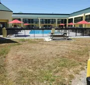 Red Carpet Inn & Suites hotel detail image 5