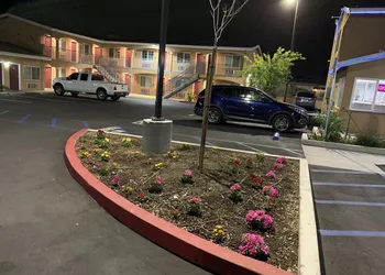 Desert Inn Motel hotel thumbnail 2