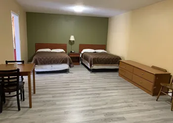 Desert Inn Motel hotel thumbnail 6